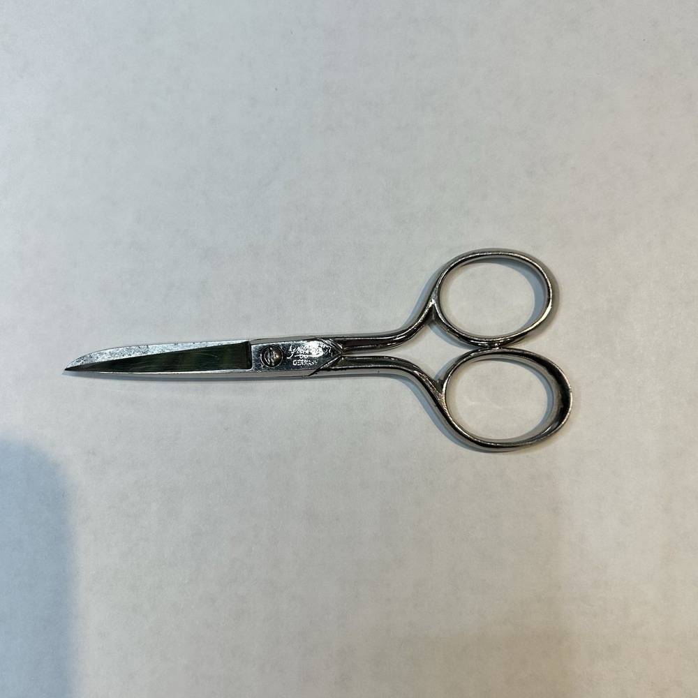 Vintage‎ Griffon Germany # 3915 Stainless Steel 4" Scissors